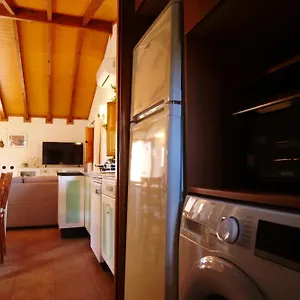 Ada Con Jardin Y Piscina Сasa de vacaciones
